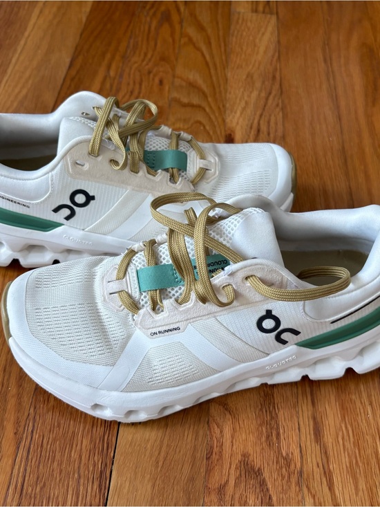 On Clouds Shoes - On Cloudrunner 2 undyed/green